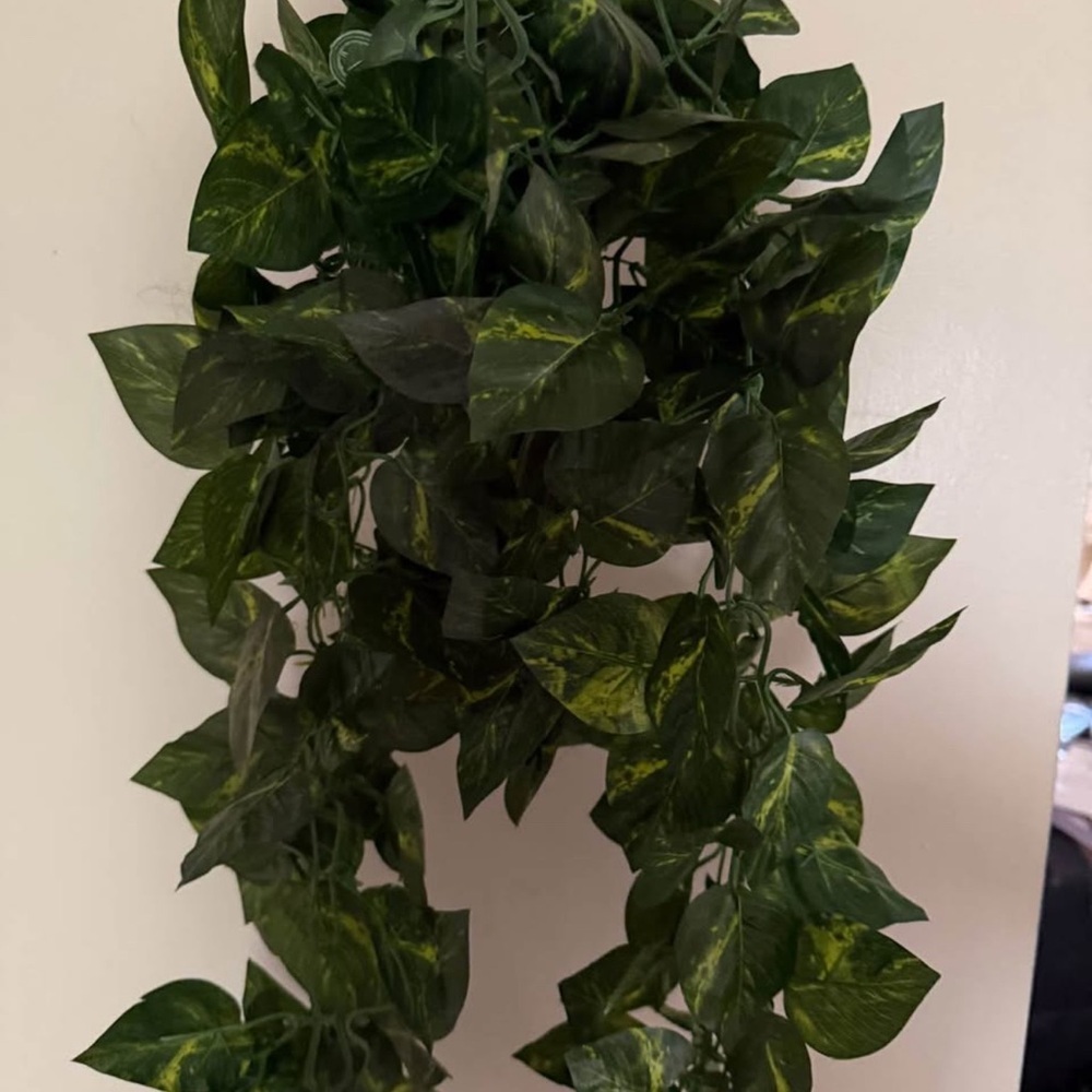 Green Artificial Greenery 15’